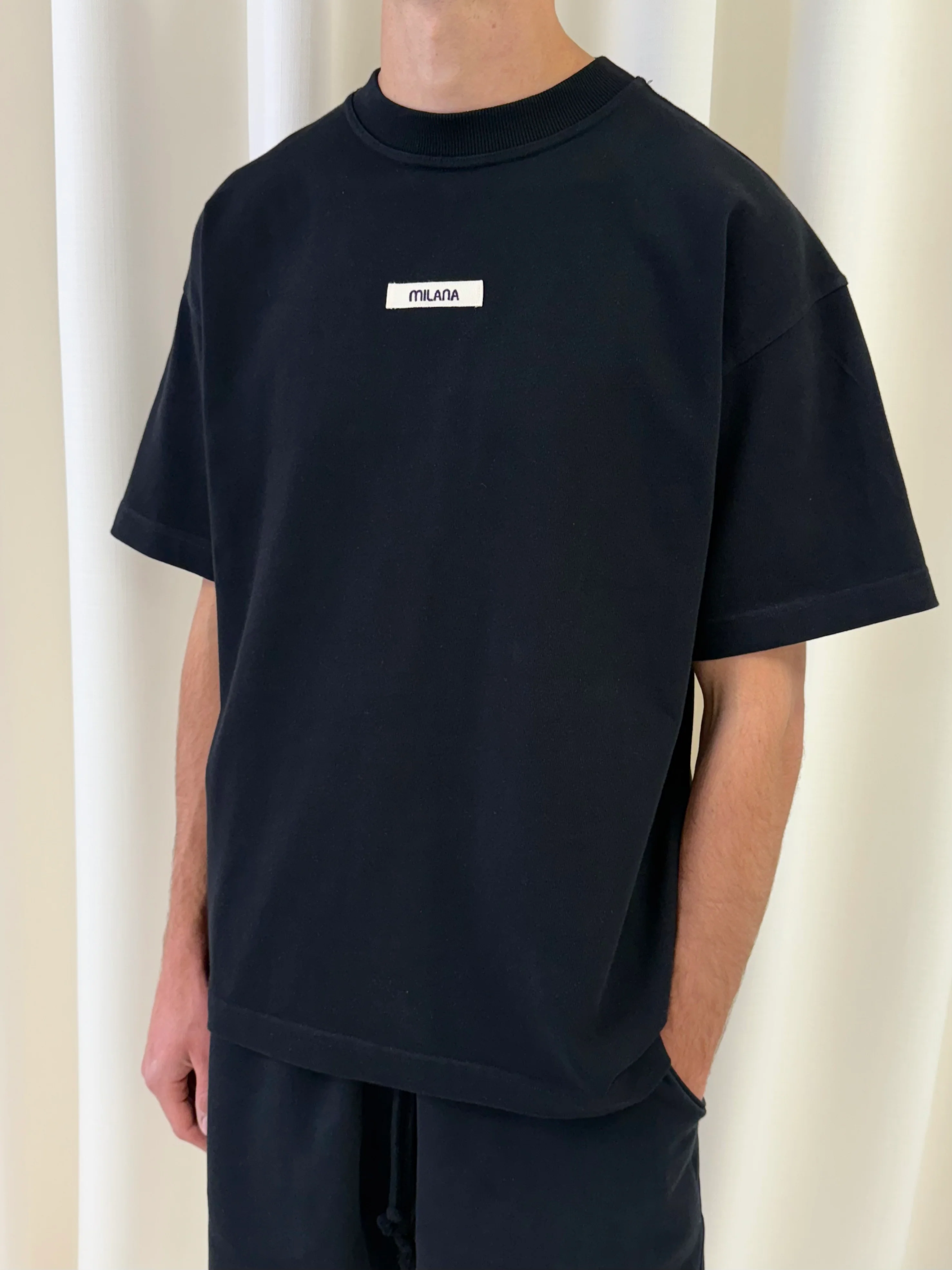 Black Core Heavyweight T-shirt. - Image 2