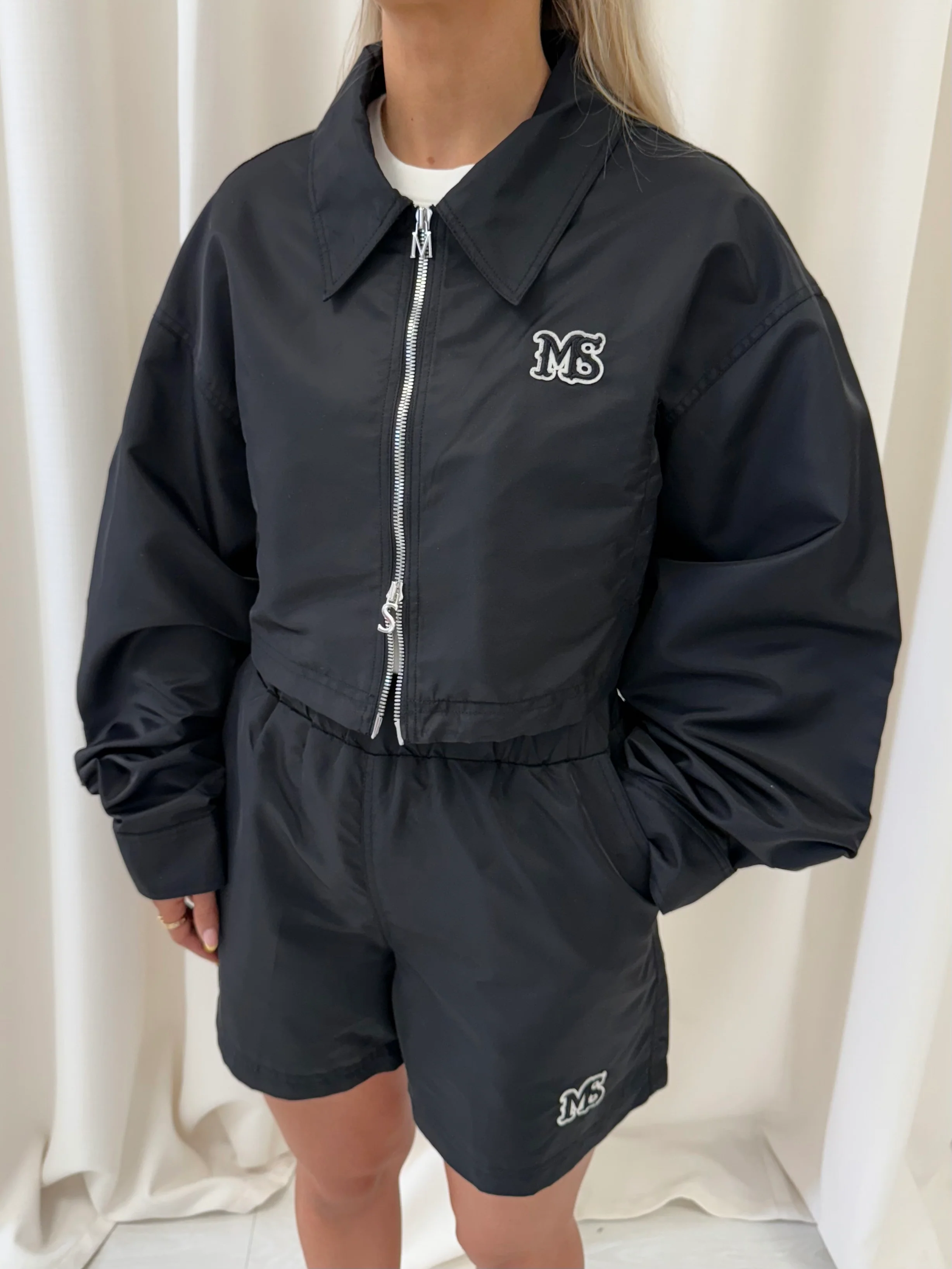 Black Nylon Cropped Zip Jacket. - Image 3