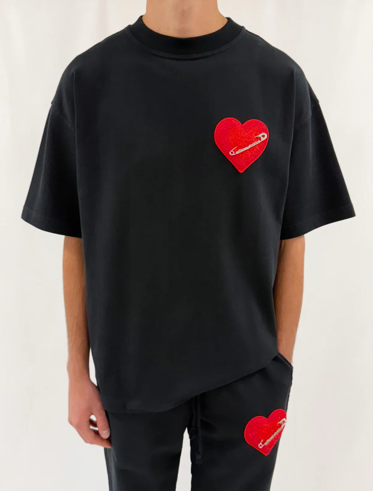Black Pin Heart Heavyweight T-shirt.