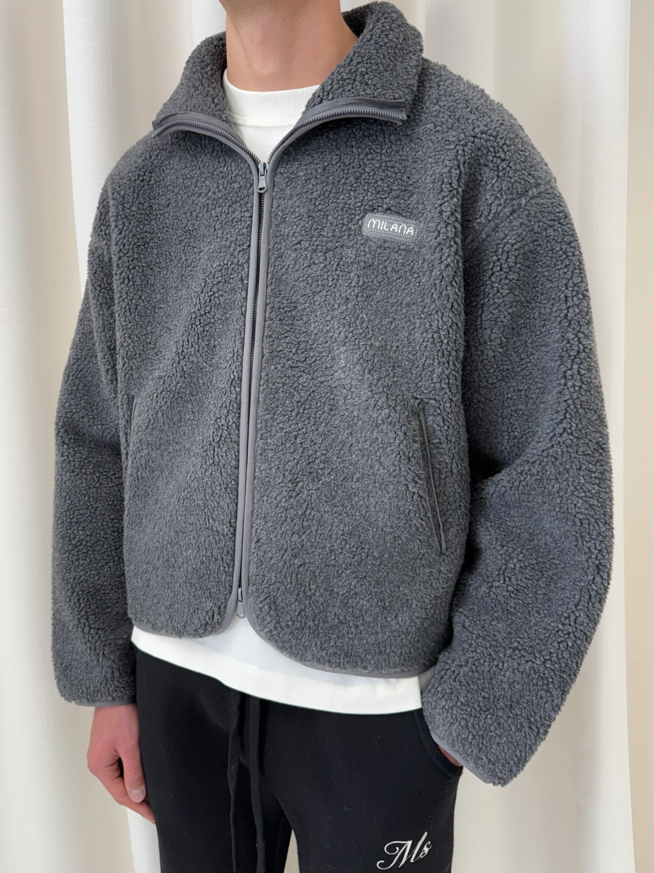 Charcoal Heavyweight Milana Zip Fleece. - Image 5