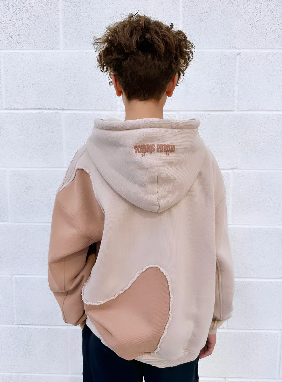 Swirl Kids Hoodie - Taupe / Brown. - Image 2