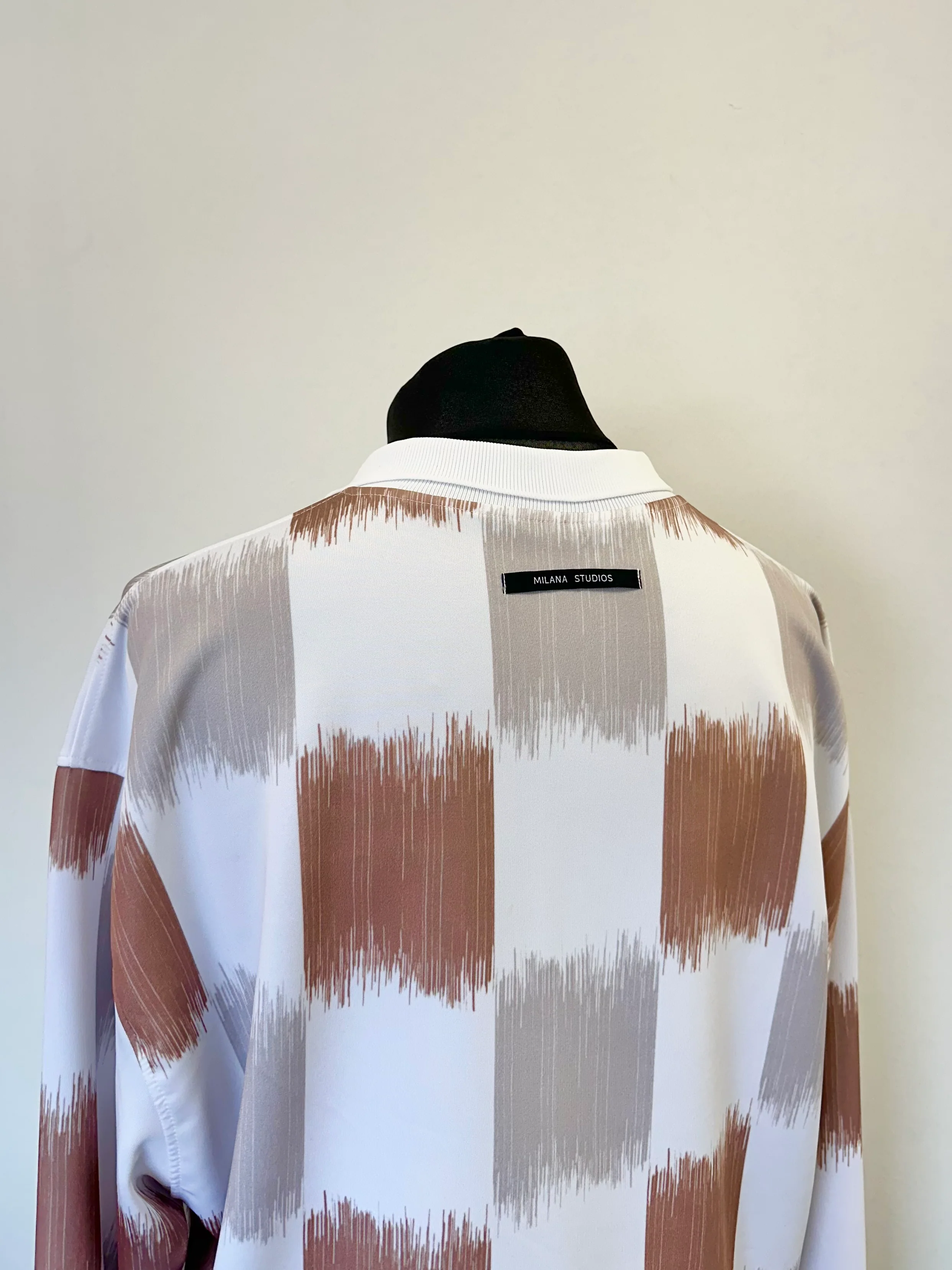 Taupe Brown Heavyweight Long Sleeve Sports Jersey. - Image 6