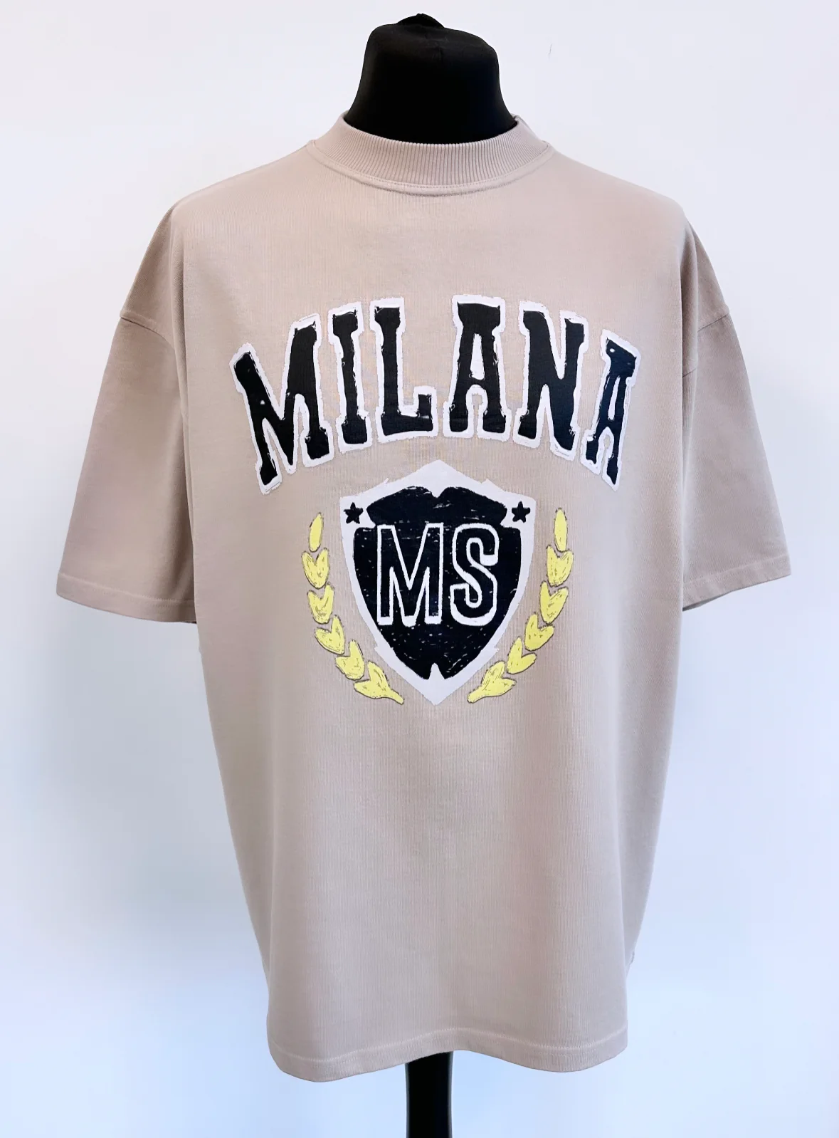 Taupe Heavyweight Crest T-shirt.