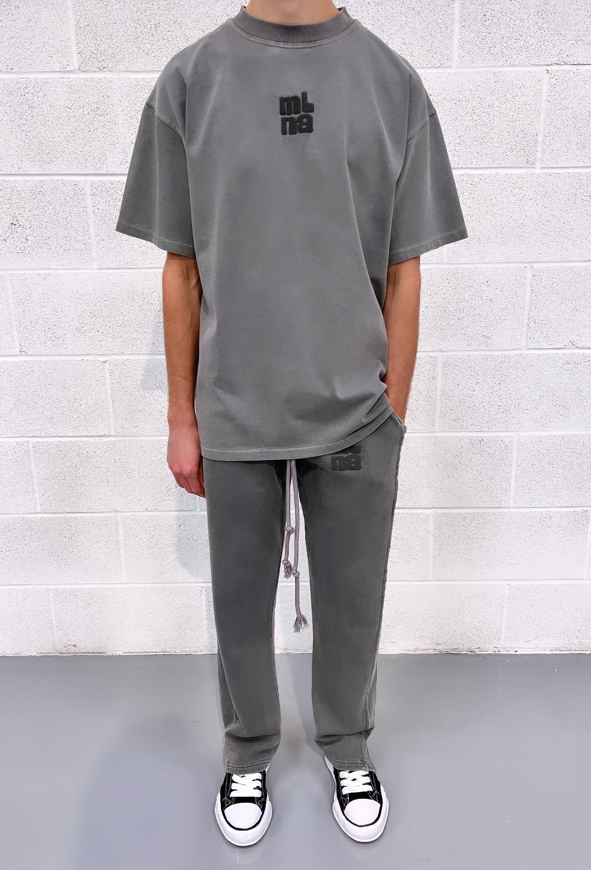 Washed Charcoal Bubble Heavyweight T-shirt. - Image 2