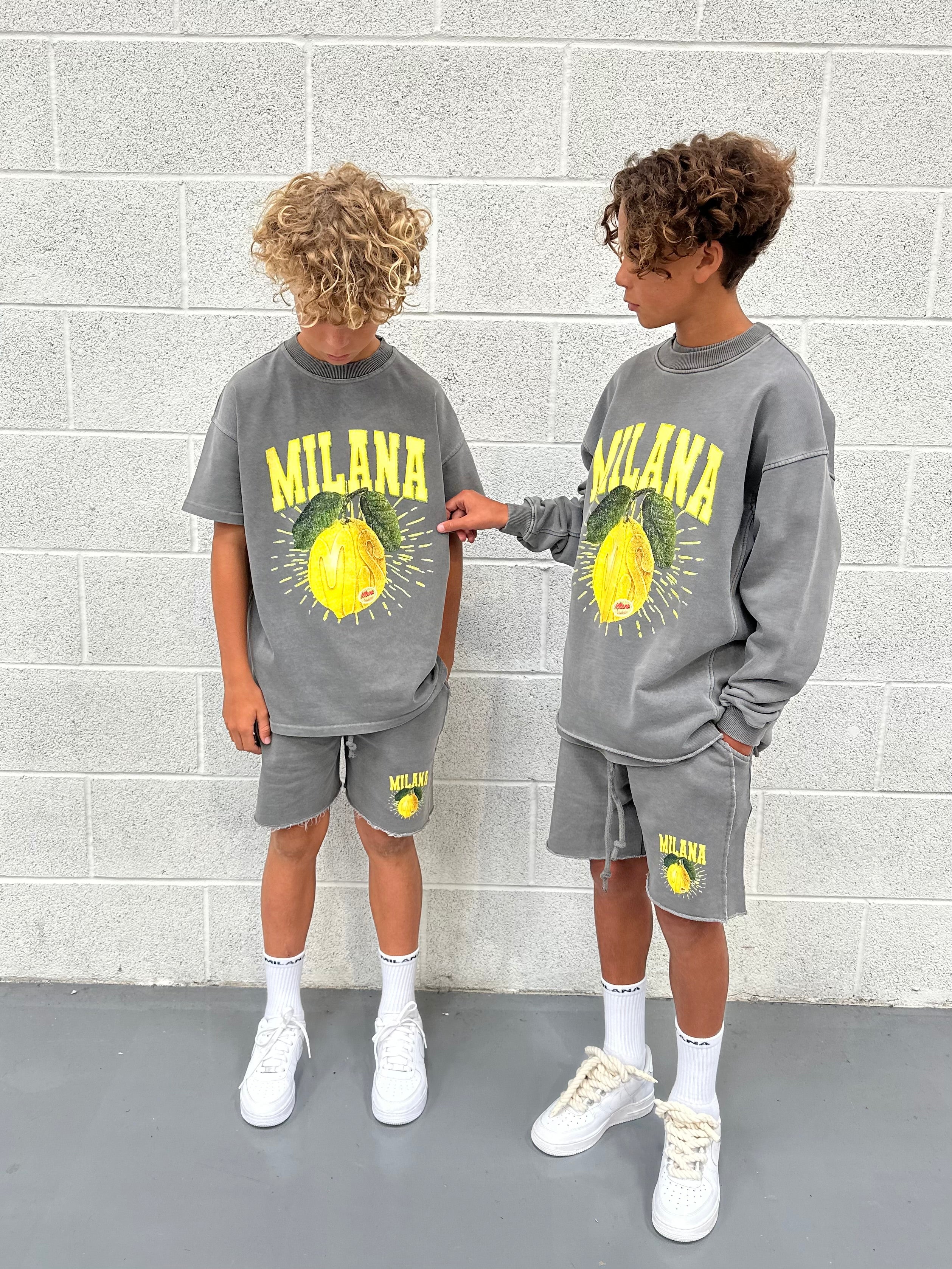 Washed Charcoal Lemon Kids Sweatshirt. - Image 3