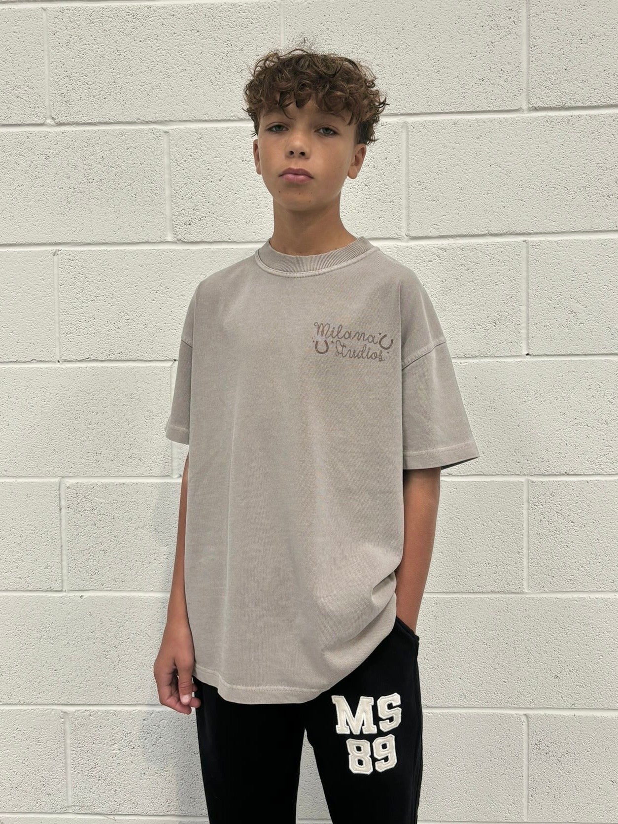 Washed Taupe Rodeo Show Kids T-shirt. - Image 2