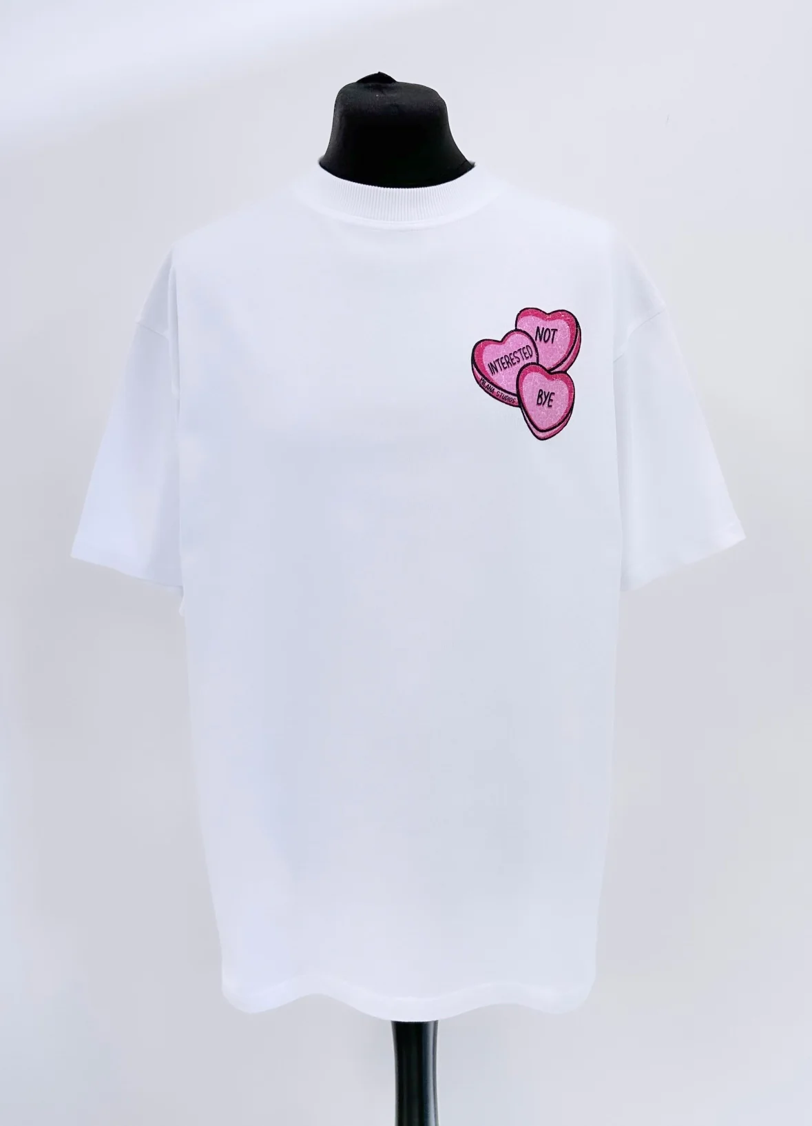 White Heavyweight Hearts T-shirt. - Image 2
